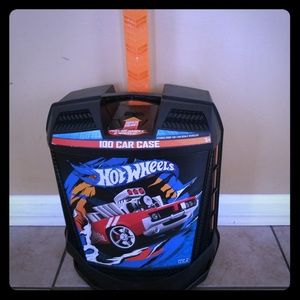 Hot Wheels 100 car carrying case